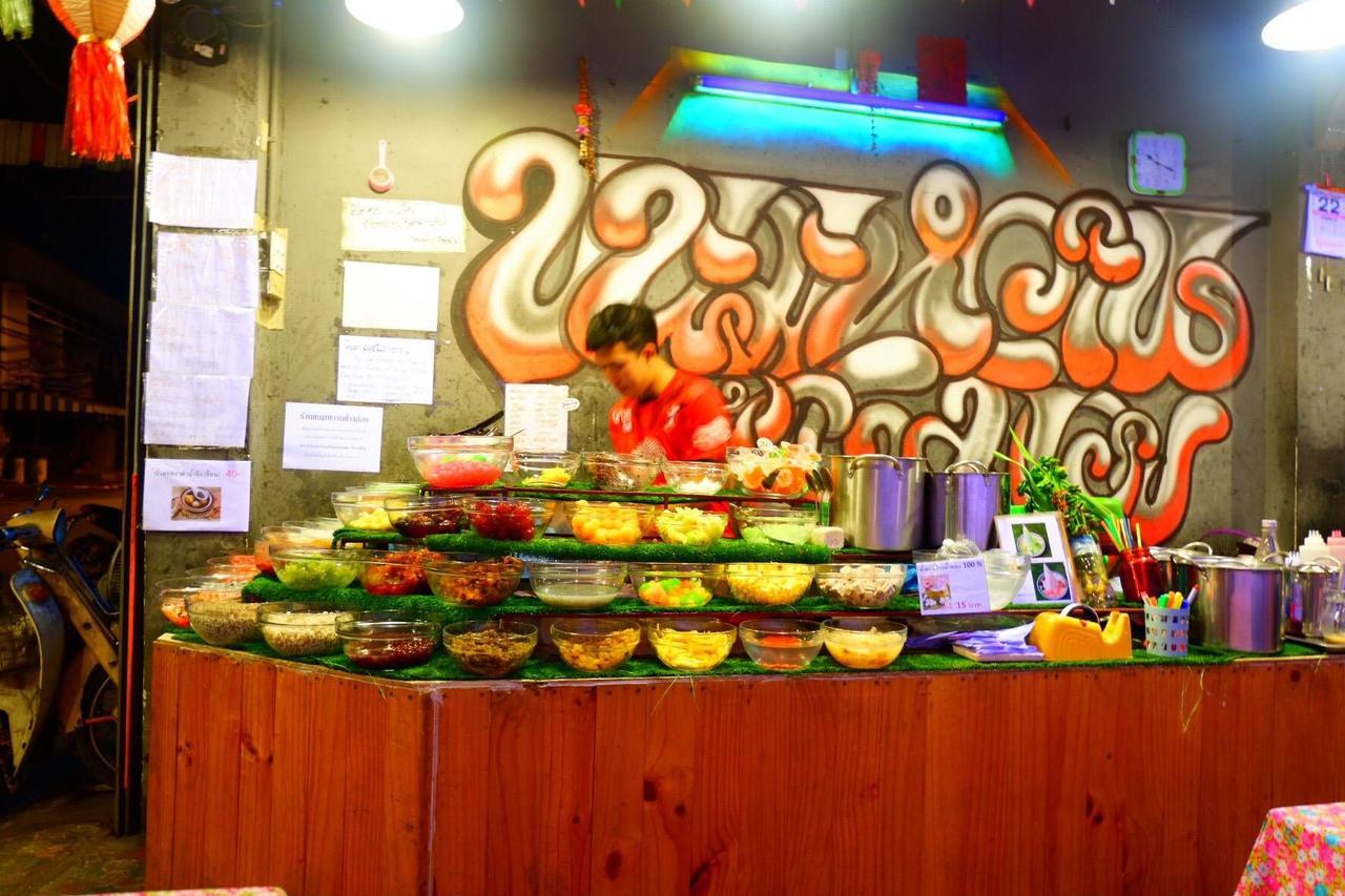 Hugnur Hostel And Coffee 치앙마이 외부 사진