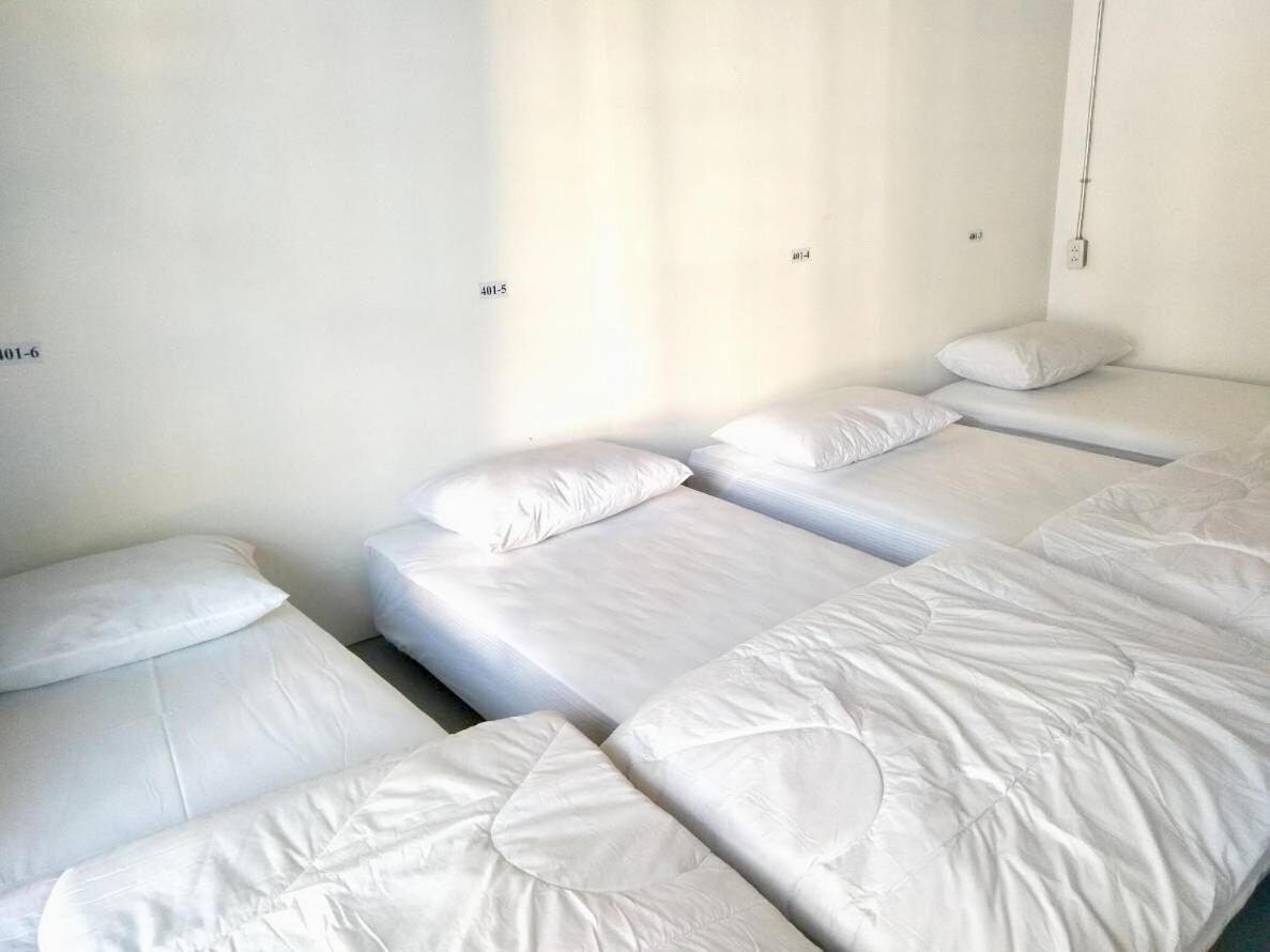 Hugnur Hostel And Coffee 치앙마이 외부 사진