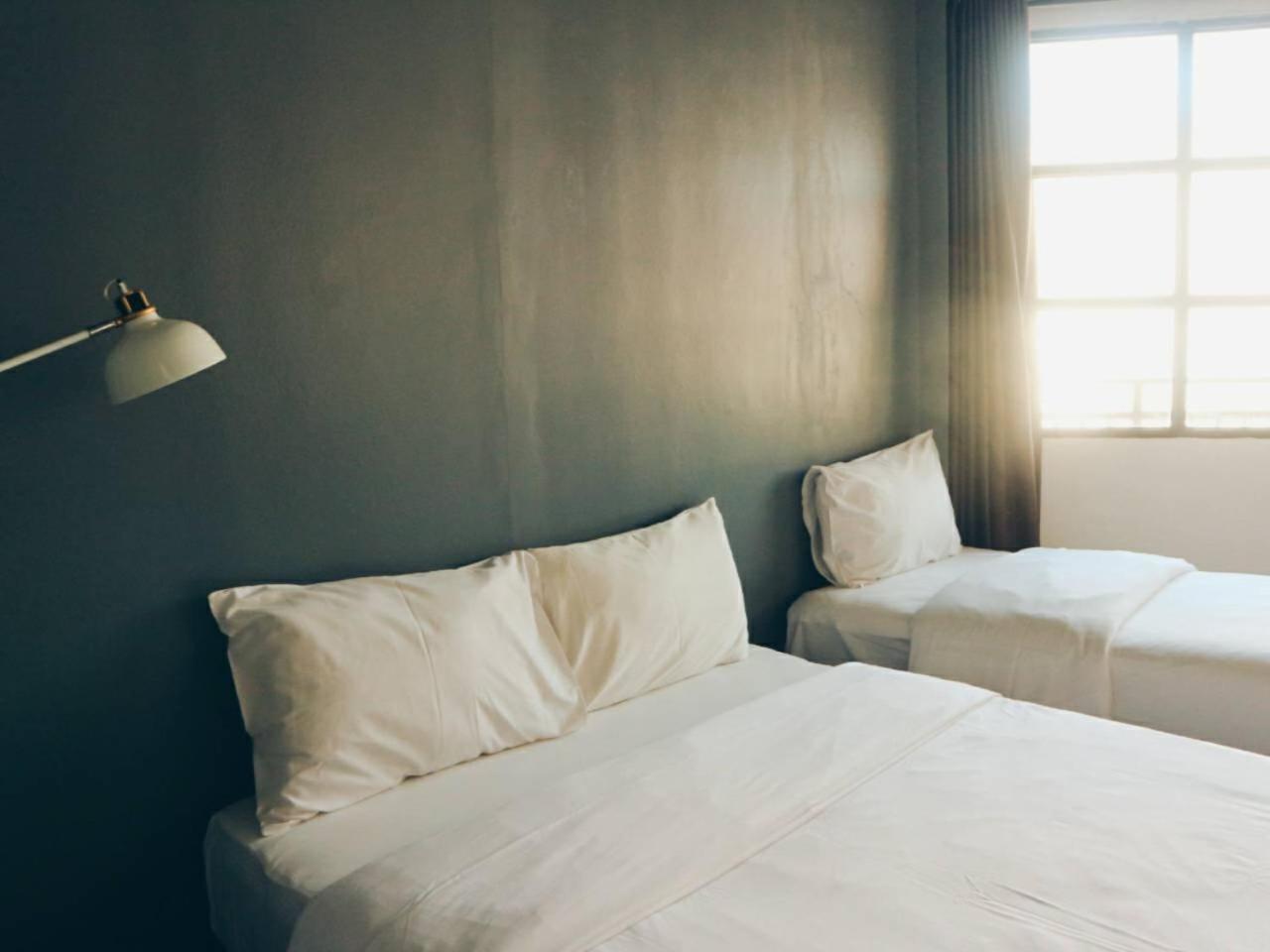 Hugnur Hostel And Coffee 치앙마이 외부 사진