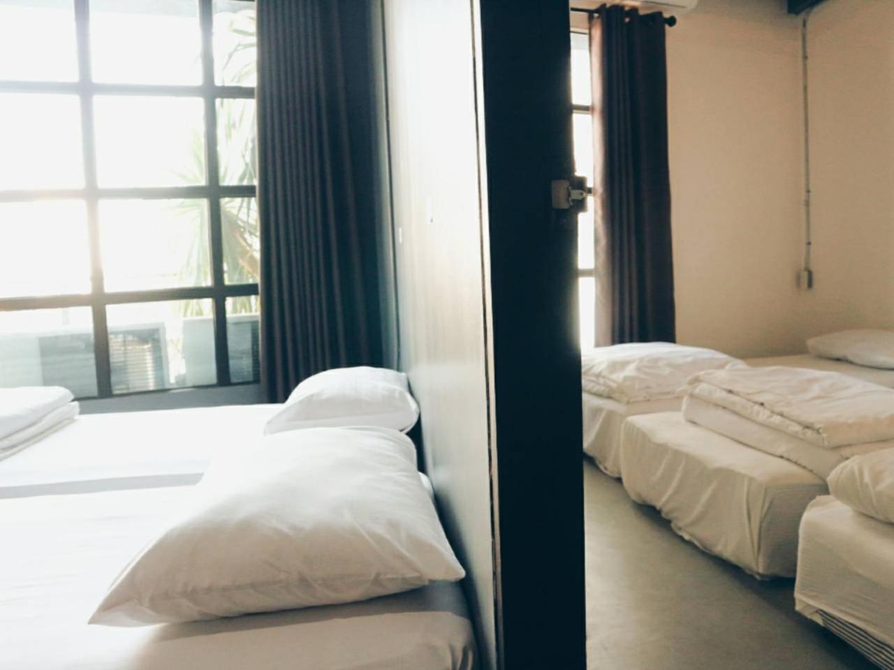 Hugnur Hostel And Coffee 치앙마이 외부 사진