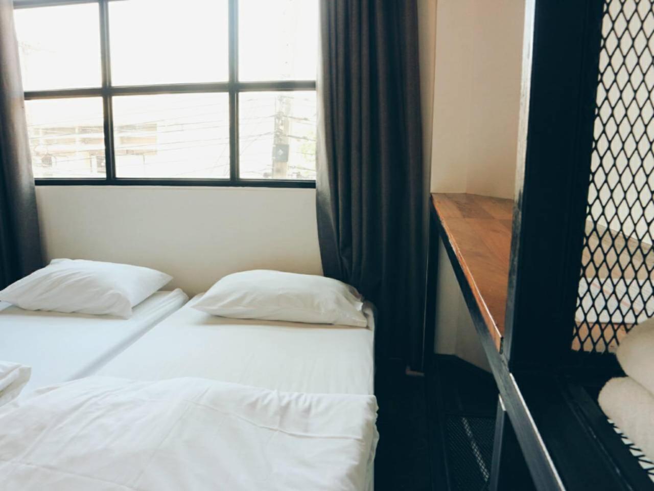 Hugnur Hostel And Coffee 치앙마이 외부 사진