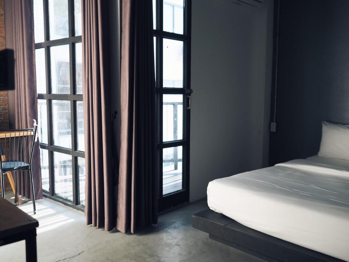 Hugnur Hostel And Coffee 치앙마이 외부 사진